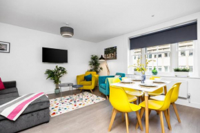 Queens Mile 2 with Free Parking By My Getaways